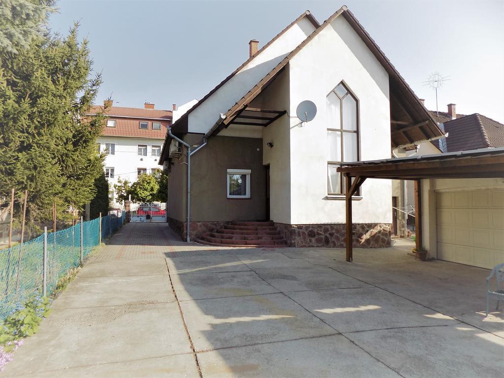Eva Vendeghaz Hotel Kaposvár Eksteriør billede